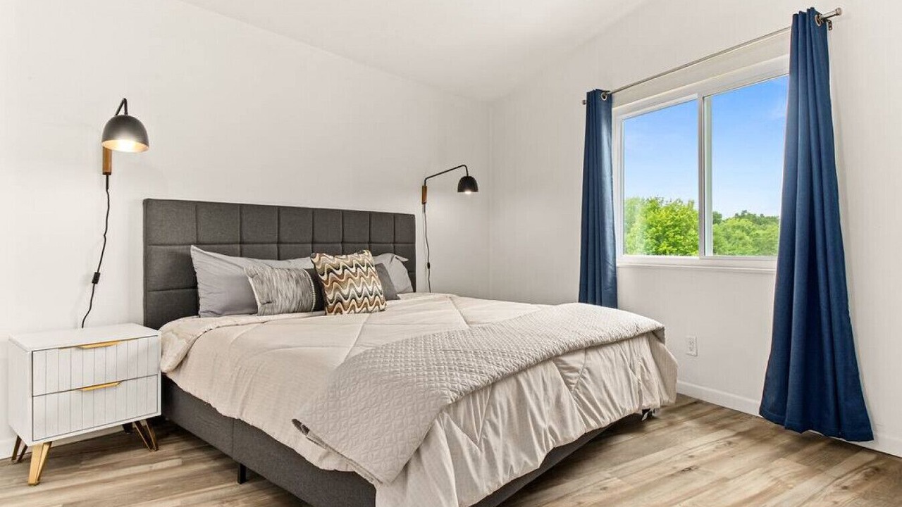 Photo of Bedroom in Orange Prairie