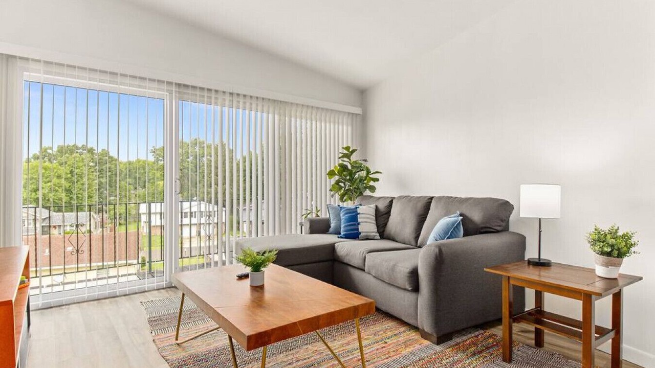 Photo of Livingroom in Orange Prairie