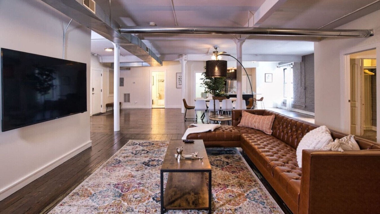 Photo of Livingroom in Near South Side