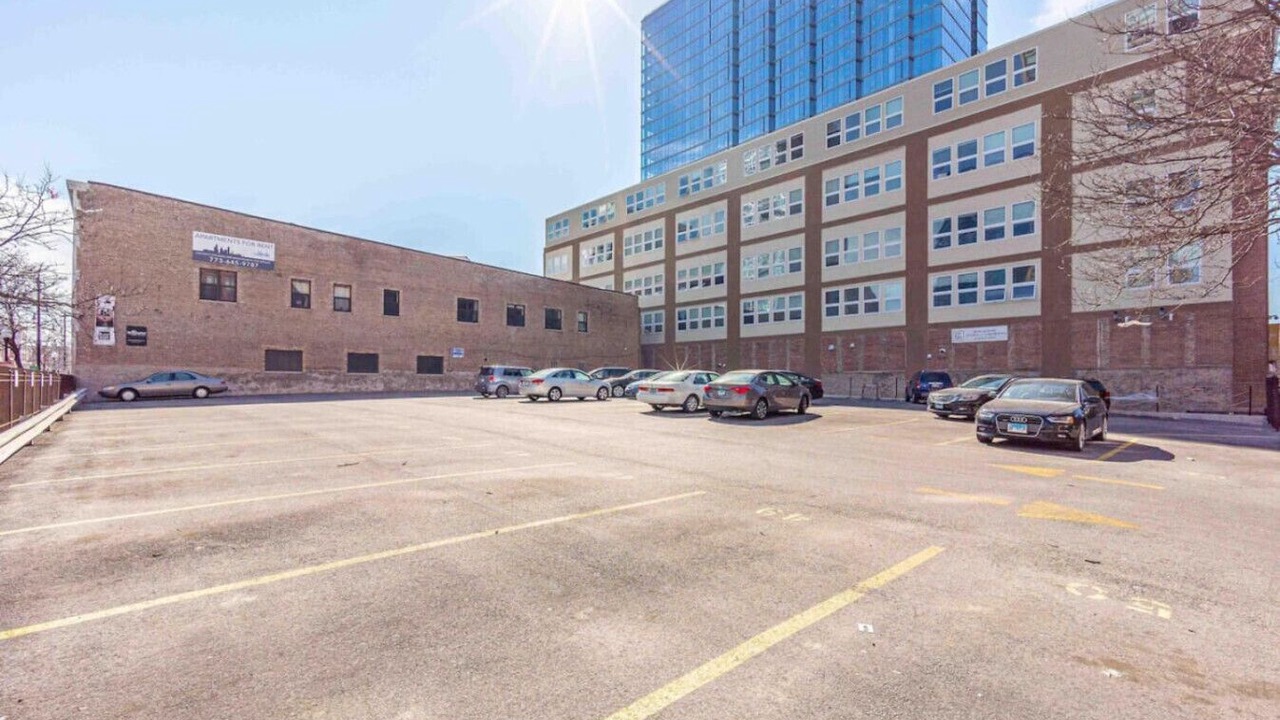 Photo of Outdoor in Near South Side