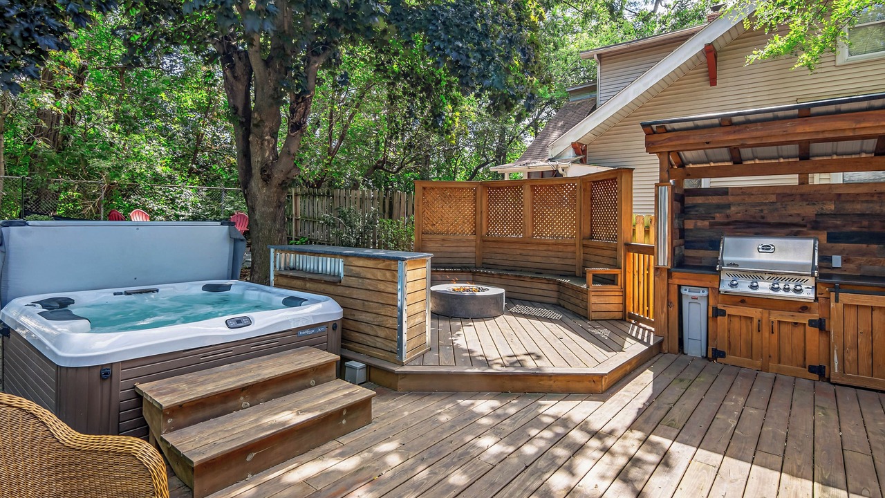 Photo of Patio Balcony in Fox River Grove