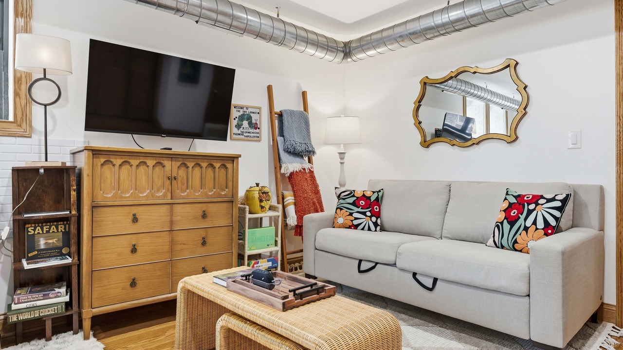 Photo of Bedroom in Lincoln Park