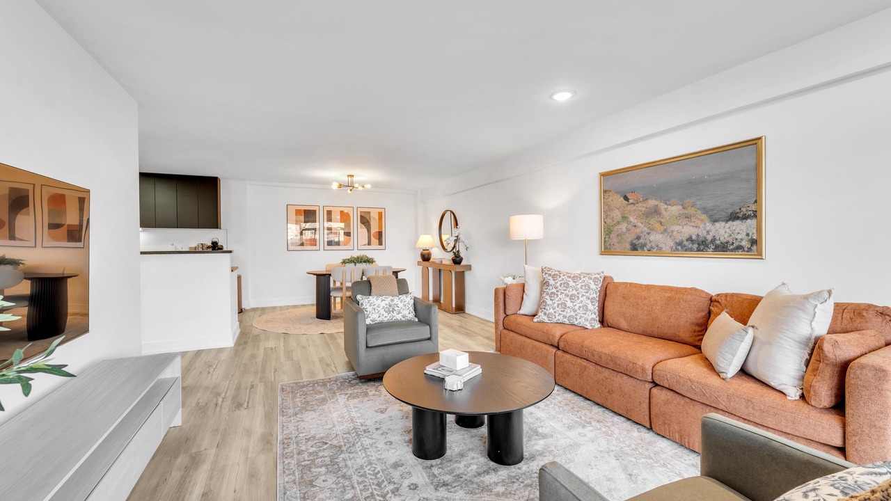 Photo of Livingroom in Oak Park
