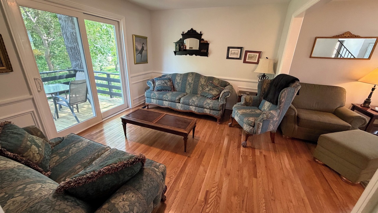 Photo of Livingroom in Dyersville