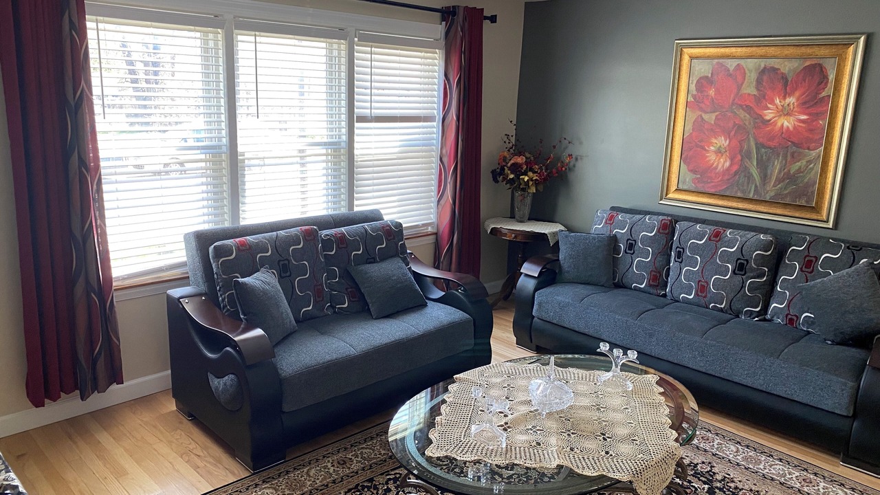Photo of Livingroom in Skokie