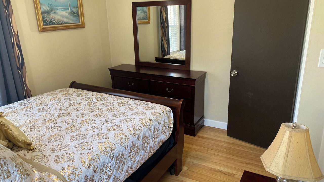 Photo of Bedroom in Skokie