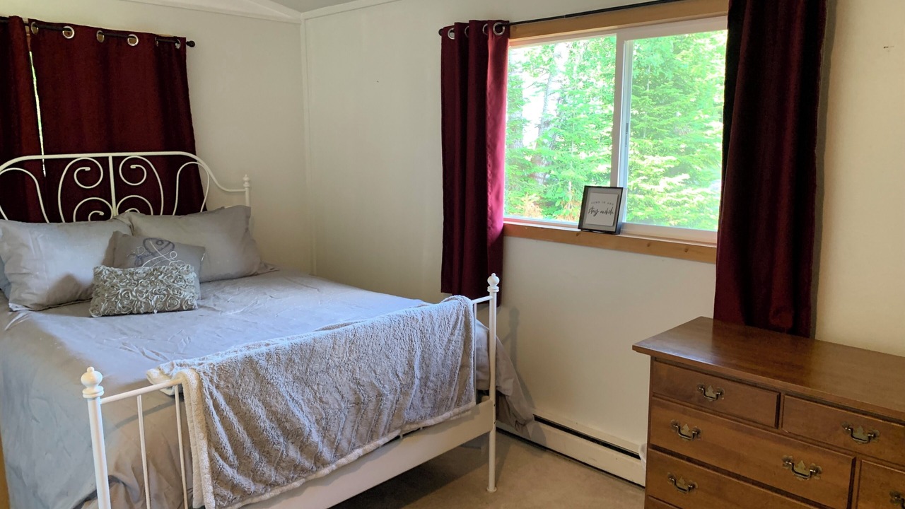 Photo of Bedroom in Ontonagon