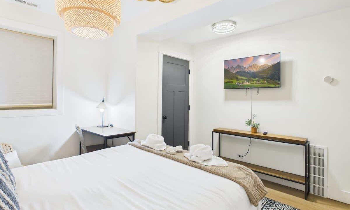 Photo of Bedroom in West Town