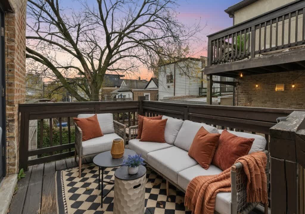 Photo of Outdoor in West Town
