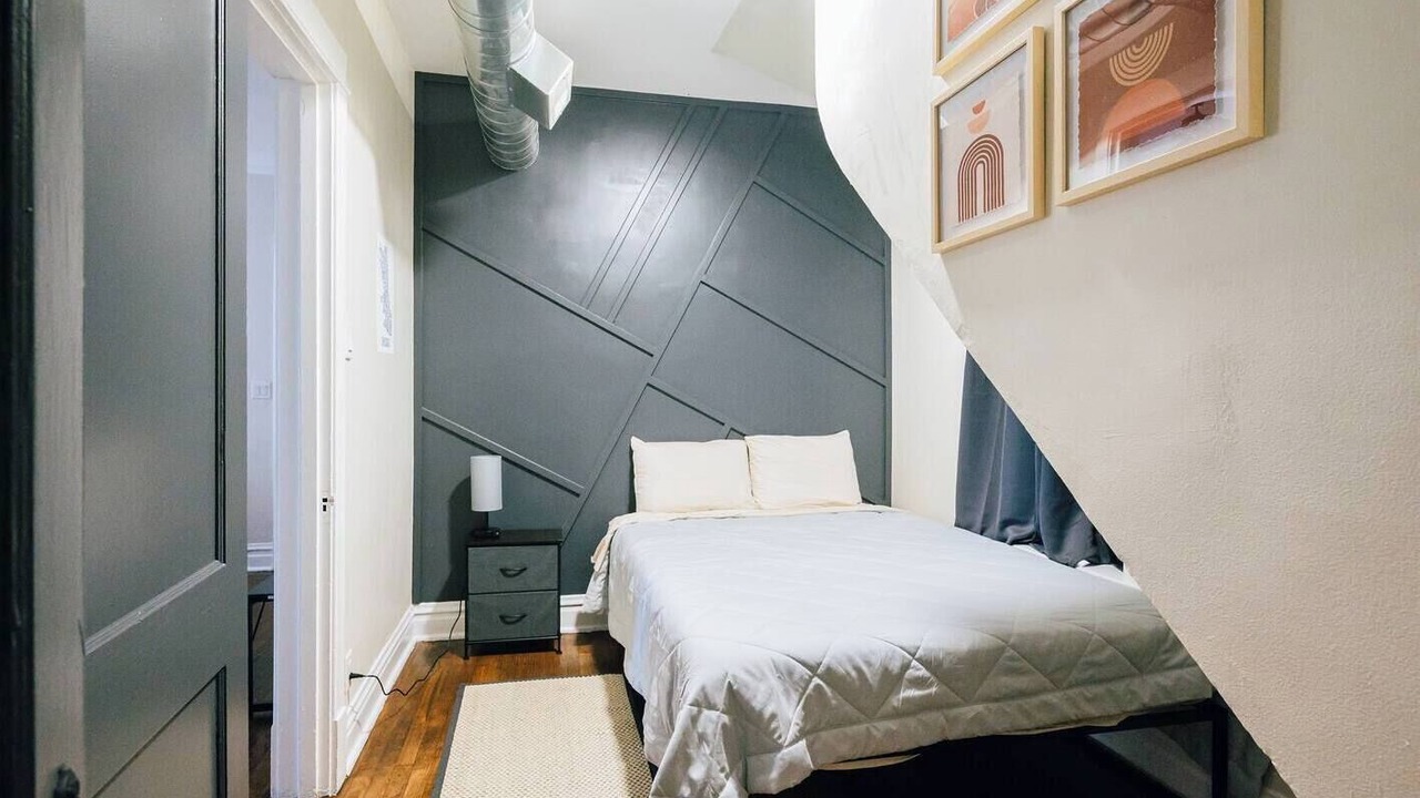 Photo of Bedroom in Logan Square