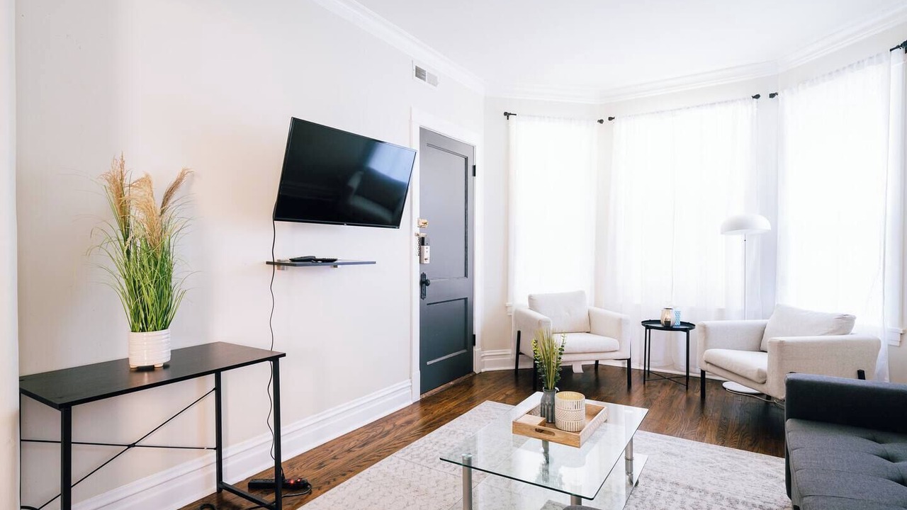 Photo of Livingroom in Logan Square