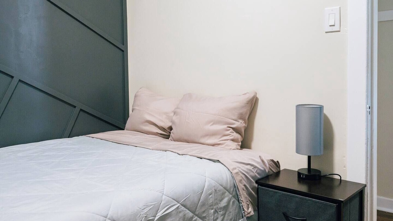 Photo of Bedroom in Logan Square