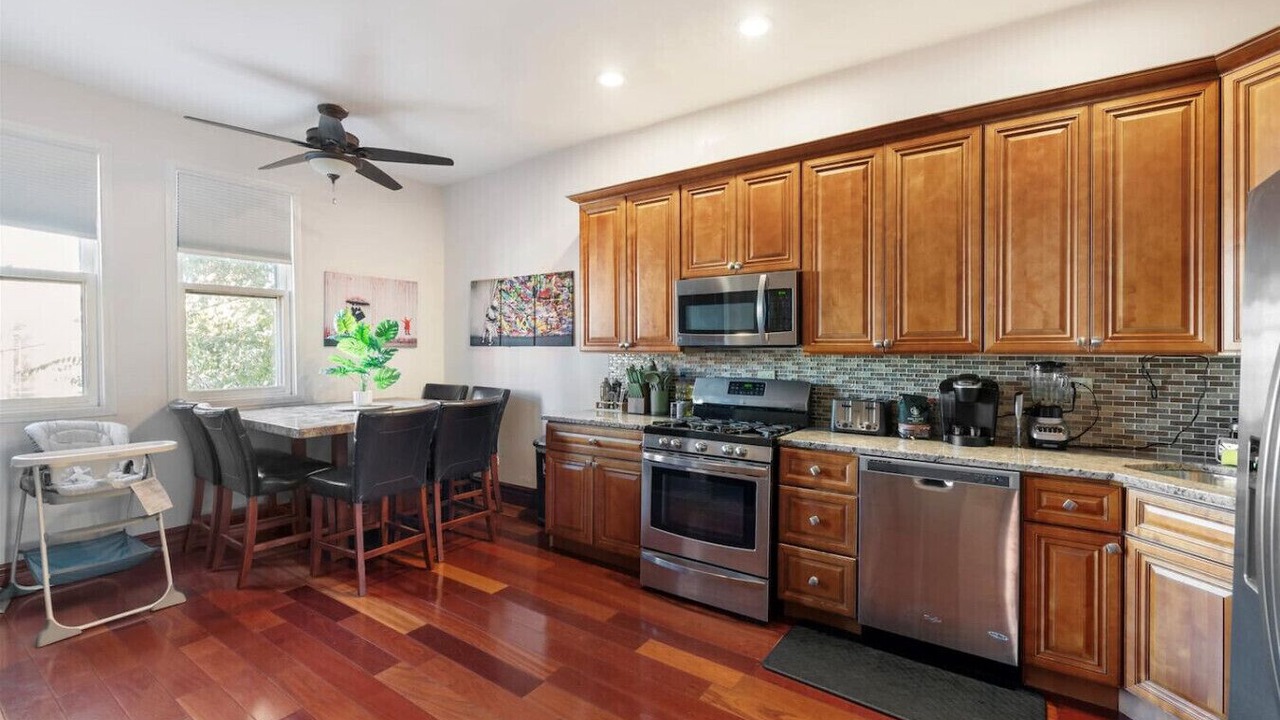 Photo of Kitchen in Lakeview