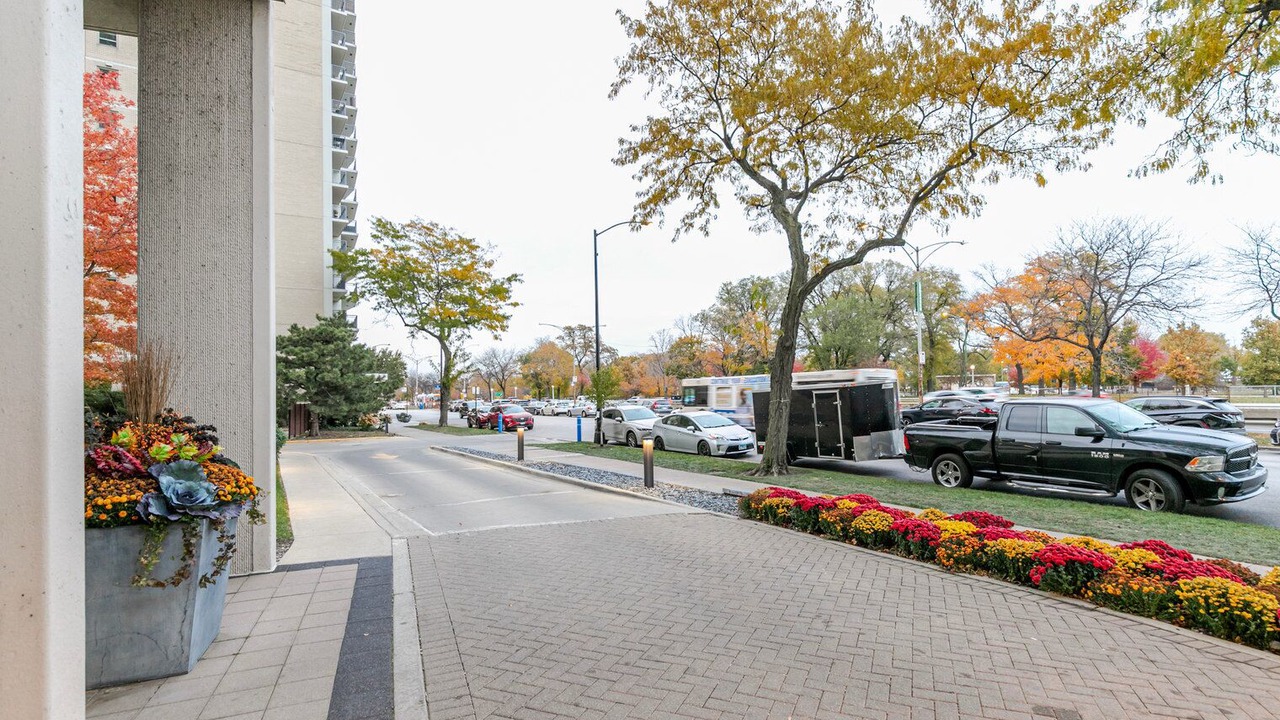 Photo of Outdoor in Lake View East