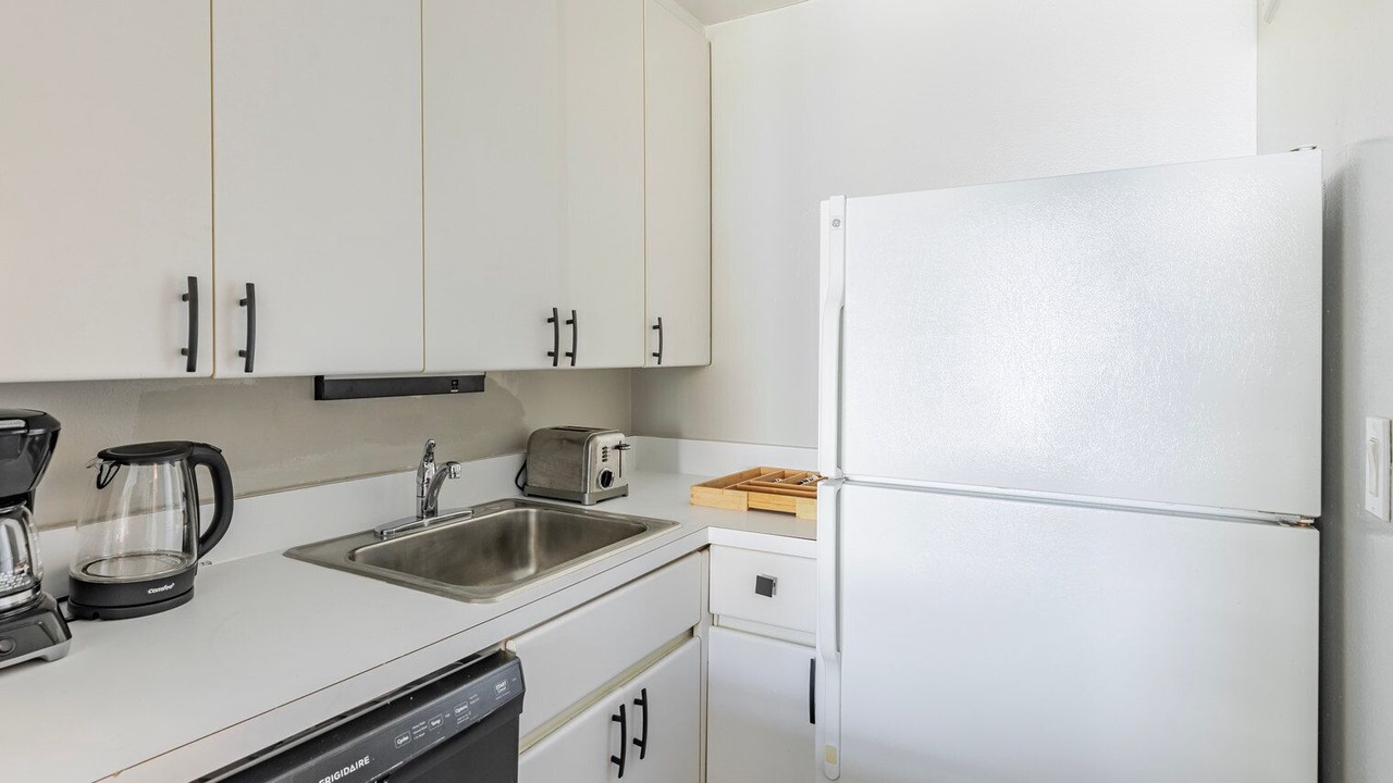 Photo of Kitchen in Lake View East