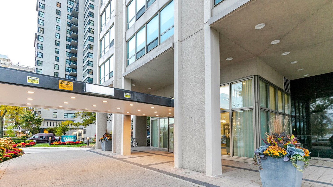 Photo of Outdoor in Lake View East