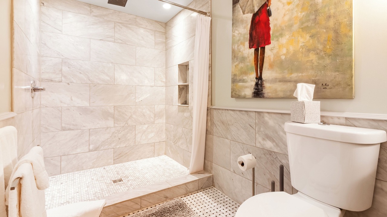 Photo of Bathroom in Douglas