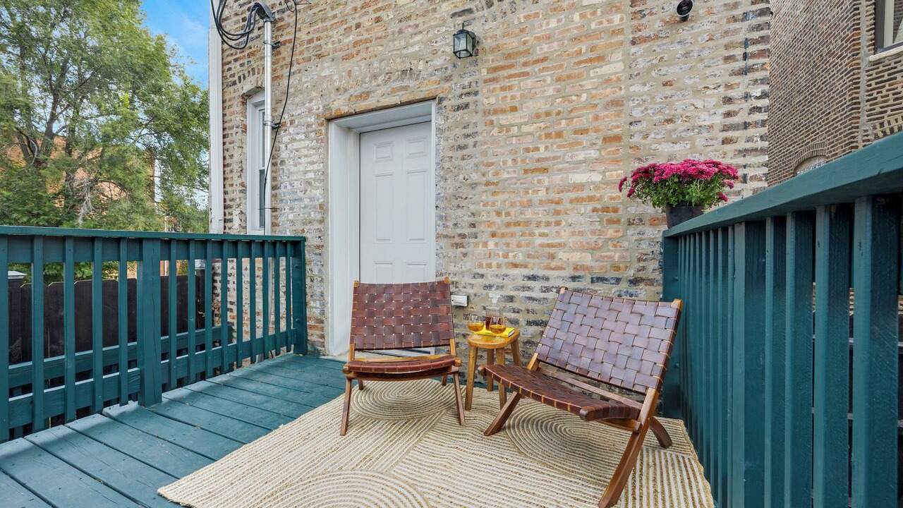 Photo of Patio Balcony in Bronzeville