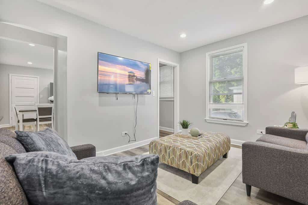 Photo of Livingroom in St. Charles