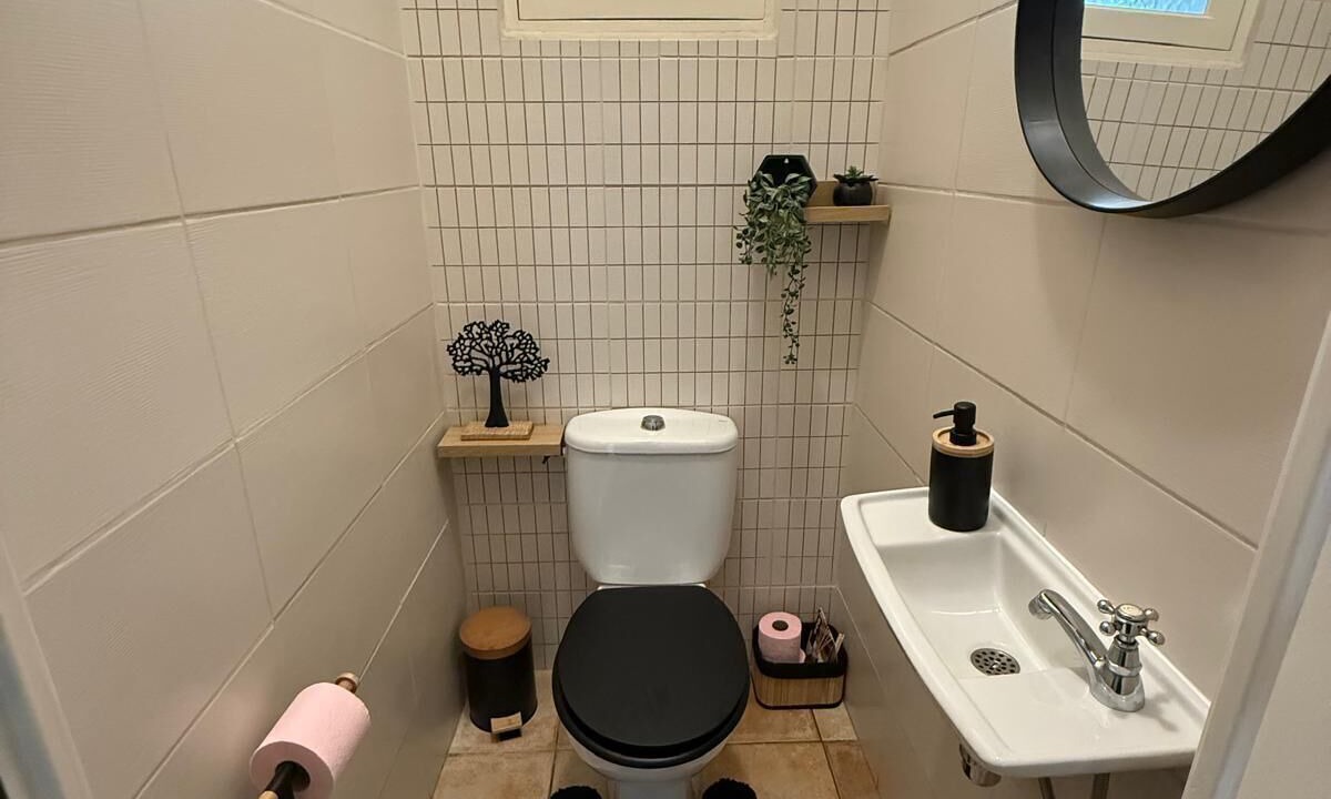 Photo of Bathroom in Hotel-de-Ville