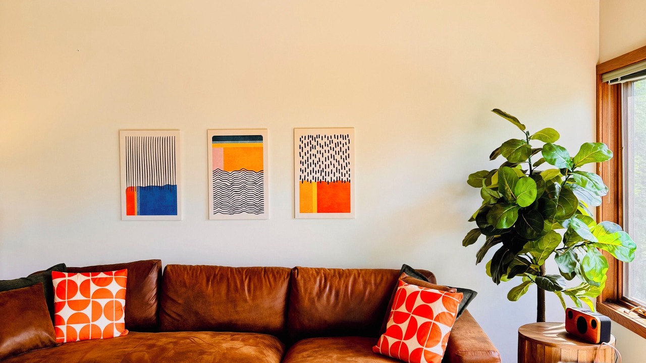 Photo of Livingroom in Grand Beach