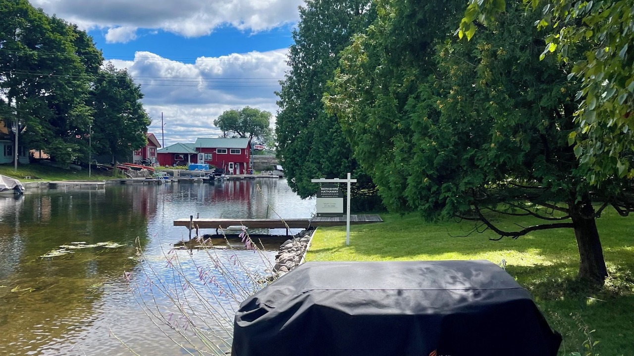 Photo of Others in Central Lake