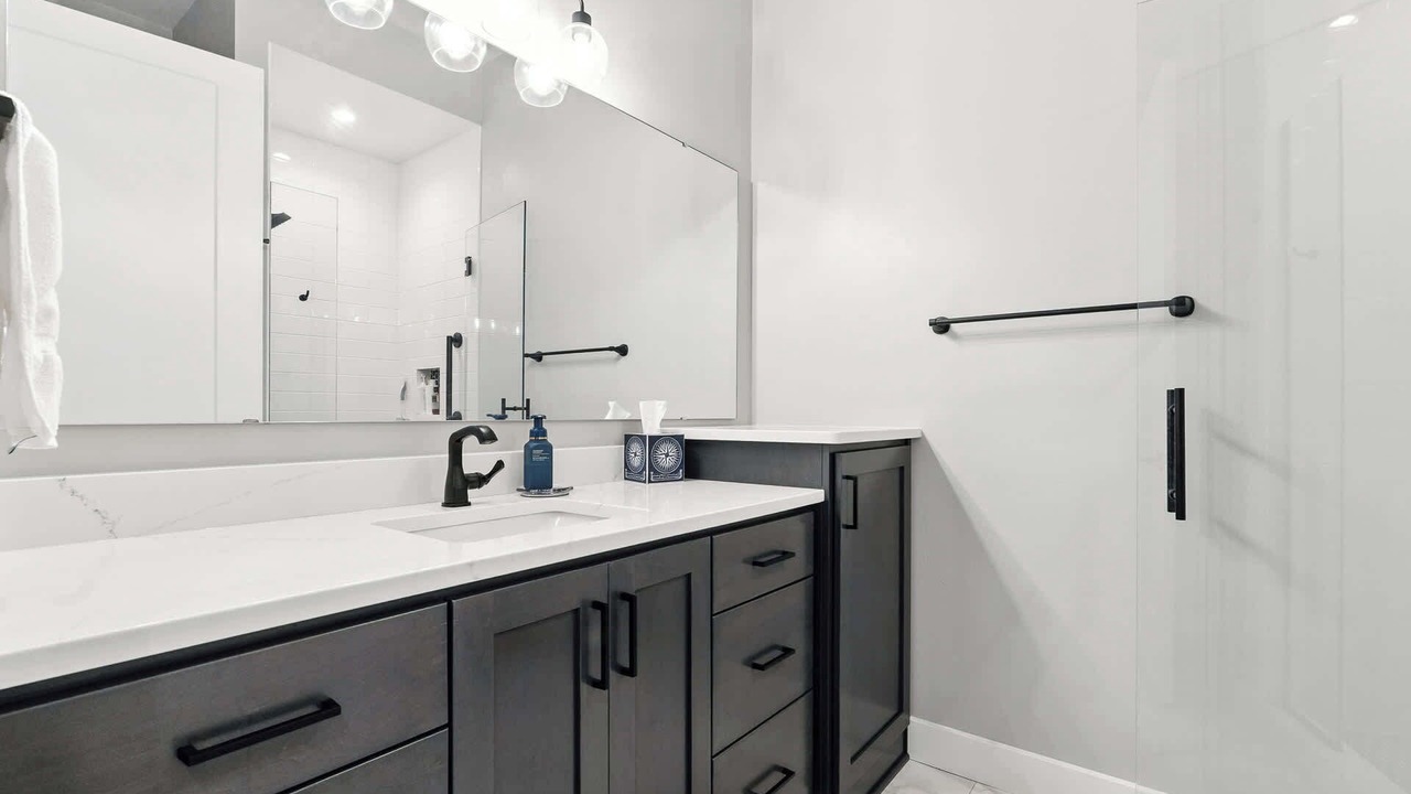 Photo of Bathroom in Baileys Harbor