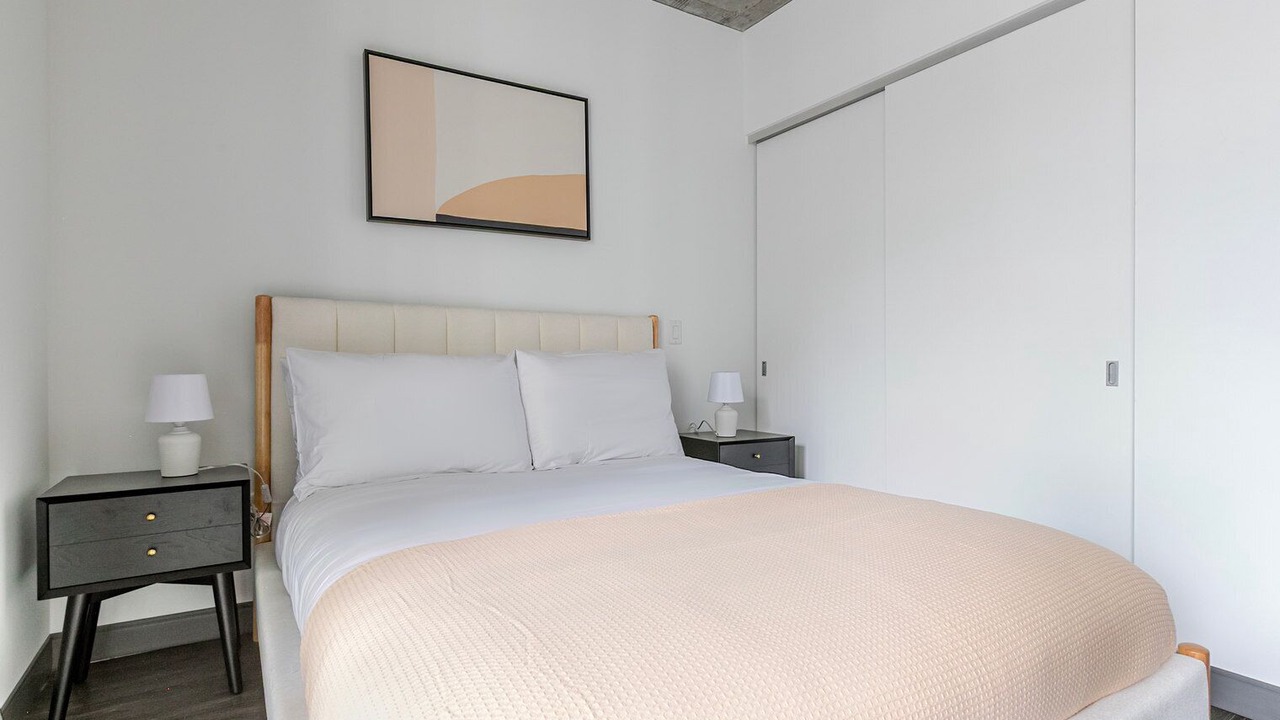 Photo of Bedroom in Downtown Chicago