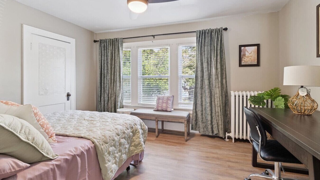 Photo of Bedroom in John Ball Park