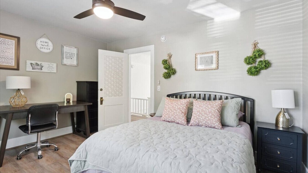 Photo of Bedroom in John Ball Park