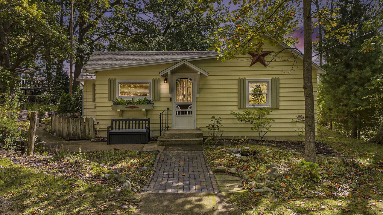 Photo of Outdoor in Gowen