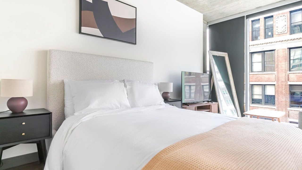 Photo of Bedroom in West Loop Gate
