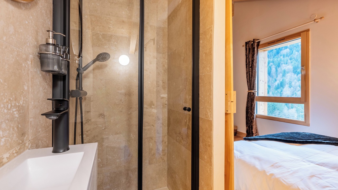 Photo of Bathroom in Saint-Jean-de-Sixt