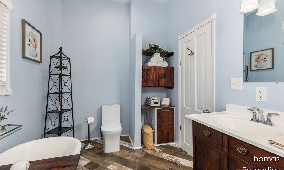 Photo of Bathroom in Nims