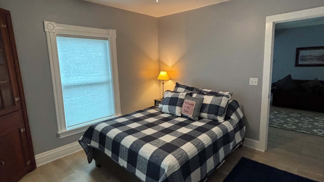 Photo of Bedroom in Arnolds Park