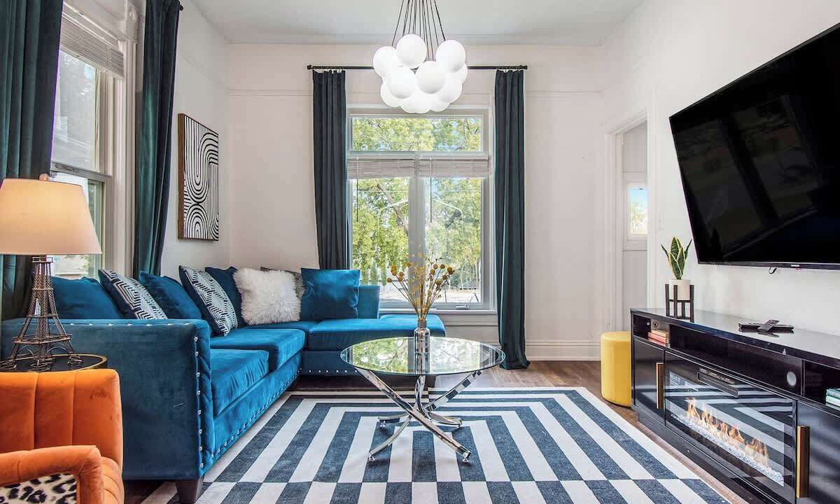 Photo of Livingroom in Southeast Omaha