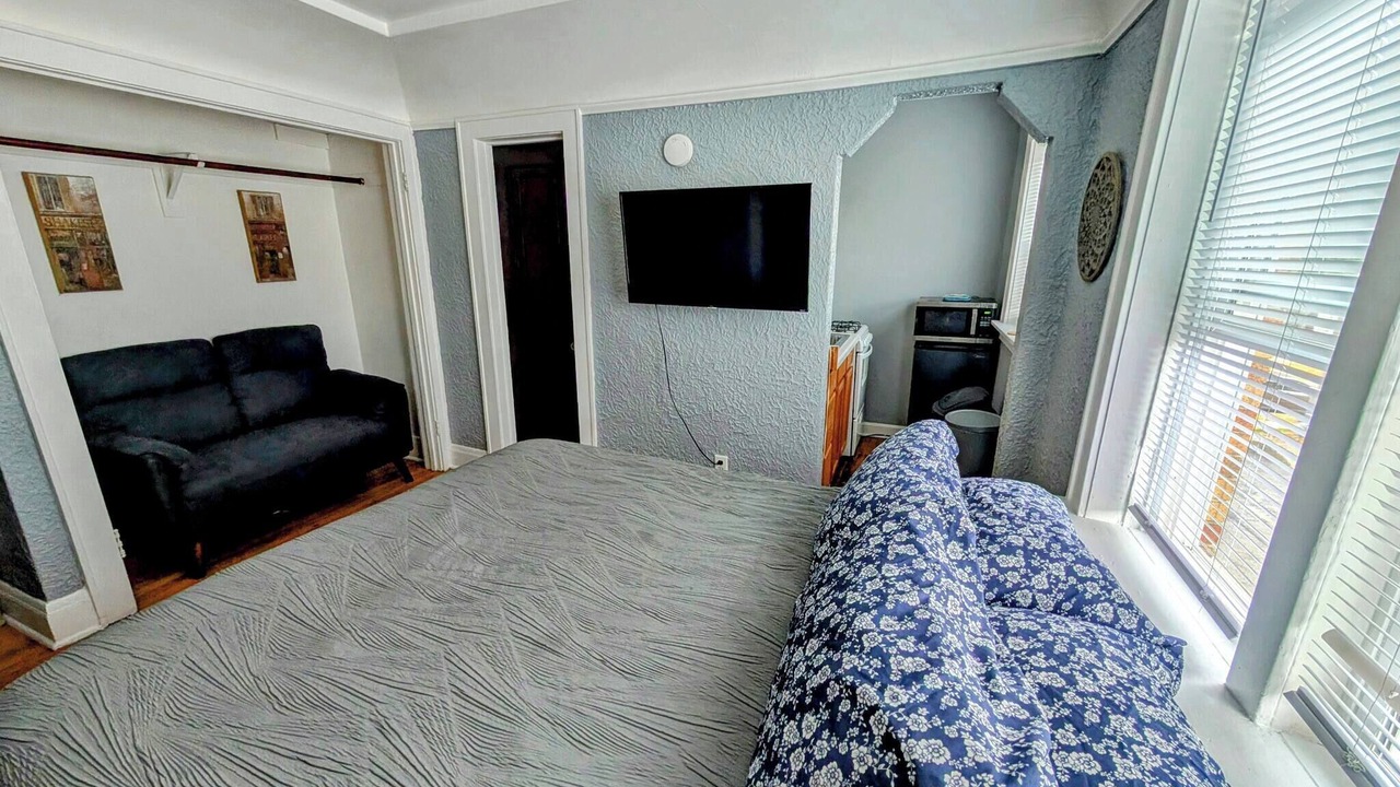 Photo of Bedroom in Lower East Side