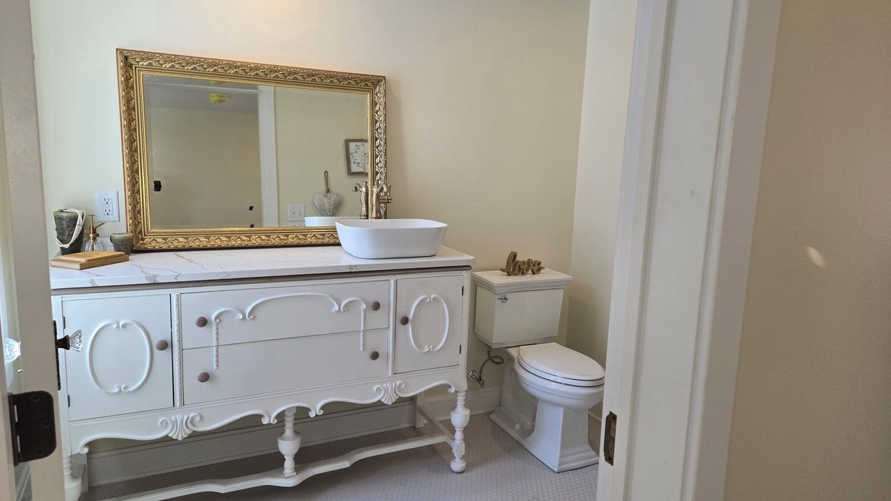 Photo of Bathroom in Decorah