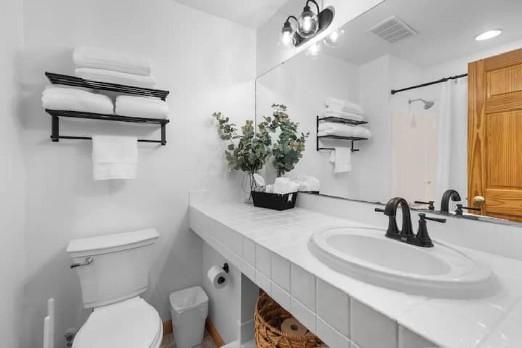Photo of Bathroom in Marshall