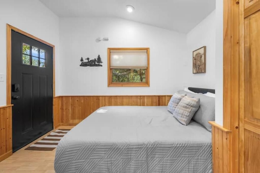 Photo of Bedroom in Marshall