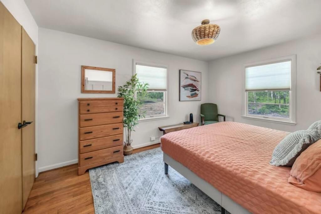 Photo of Bedroom in Marshall