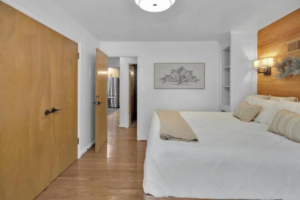 Photo of Bedroom in Marshall