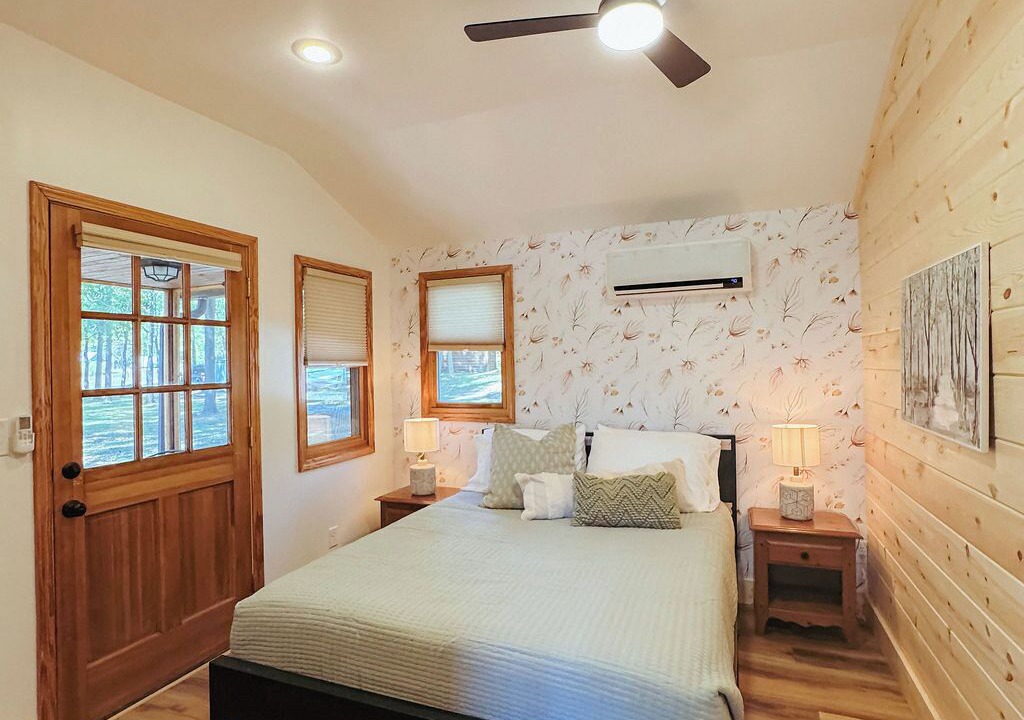 Photo of Bedroom in Marshall