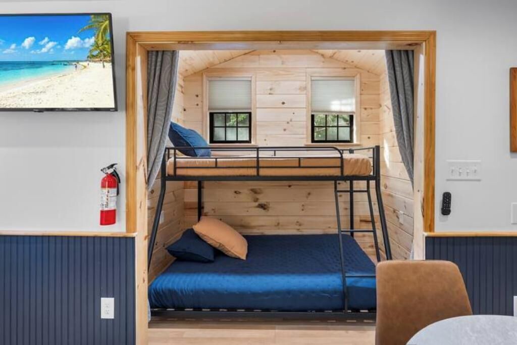 Photo of Bedroom in Marshall