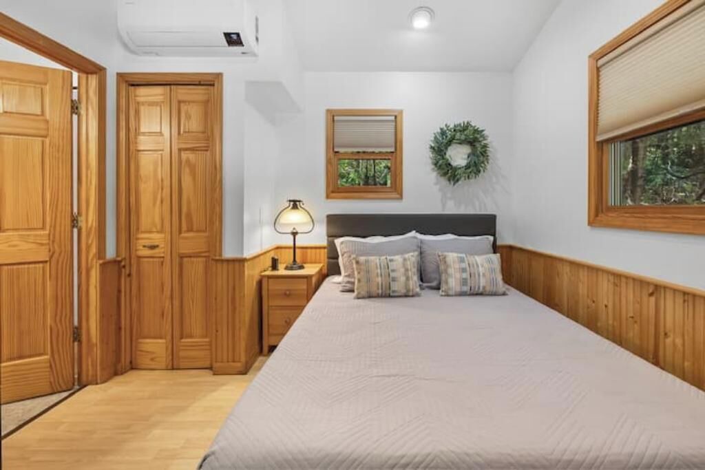Photo of Bedroom in Marshall