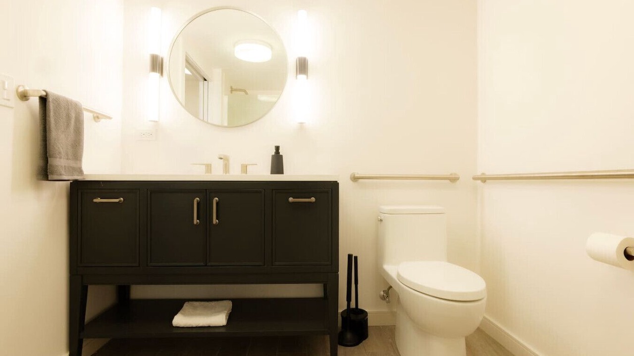 Photo of Bathroom in Washington