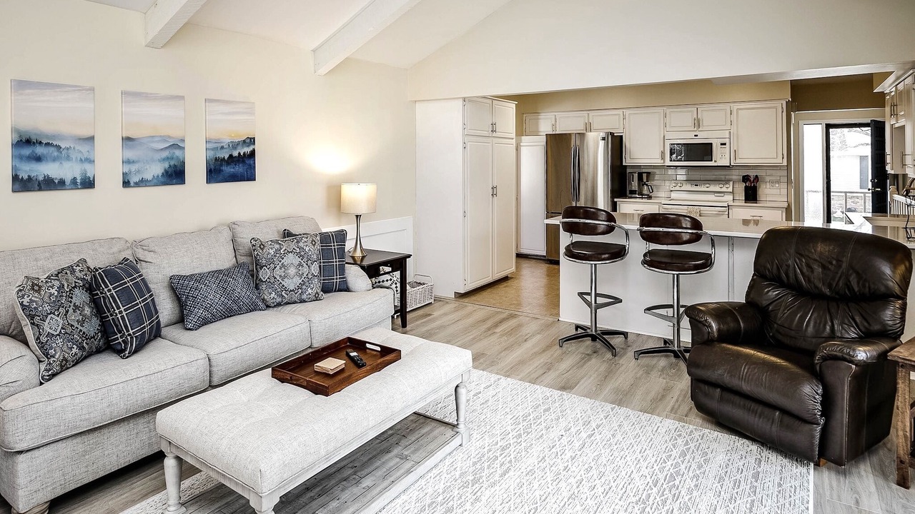 Photo of Livingroom in West Omaha