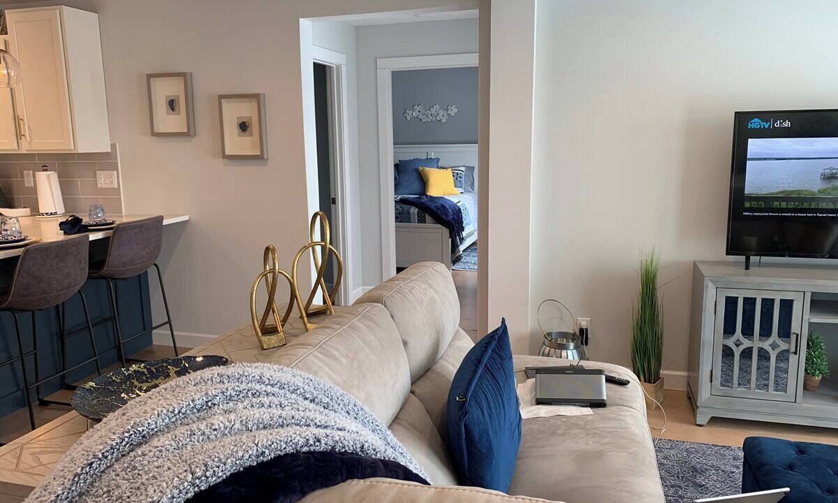Photo of Livingroom in Port Byron