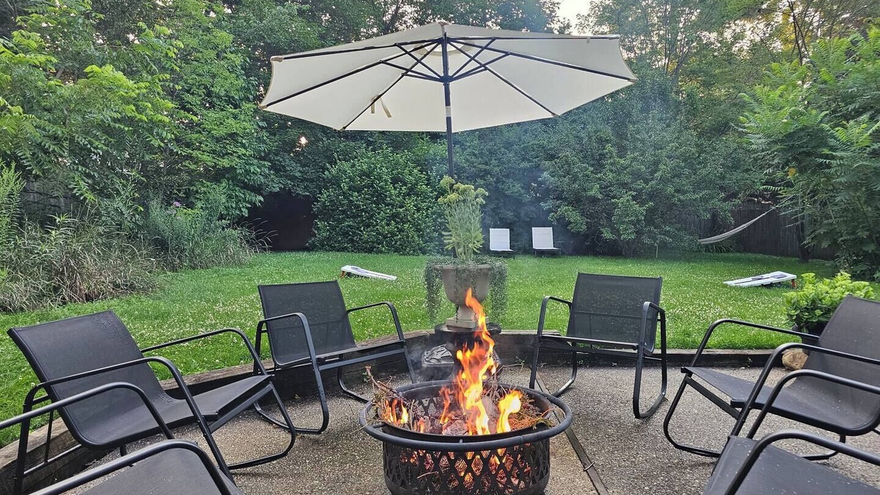 Photo of Outdoor in Highwood