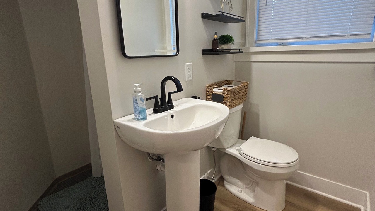 Photo of Bathroom in Panora